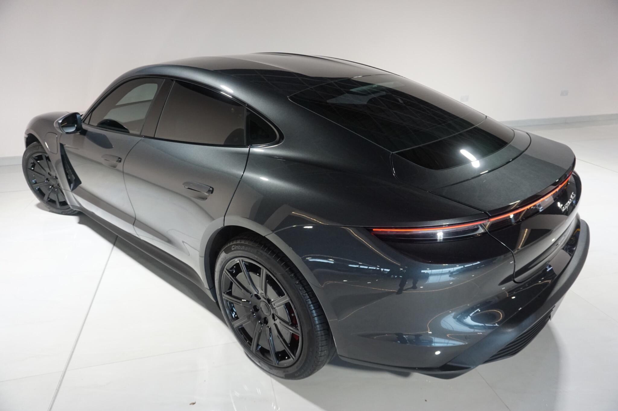 Porsche Taycan Performance Plus 93.4kWh 4S Saloon 4dr Electric Auto 4WD (571 ps)